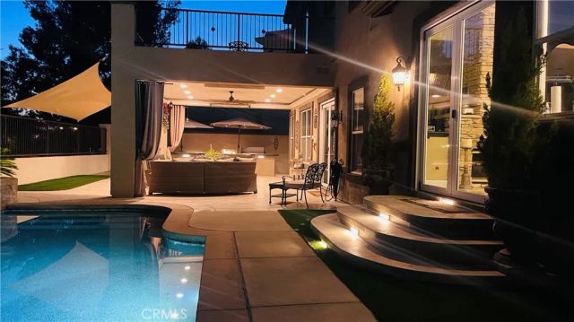 732 S S Rosecrest Cir, Anaheim Hills, CA 92808