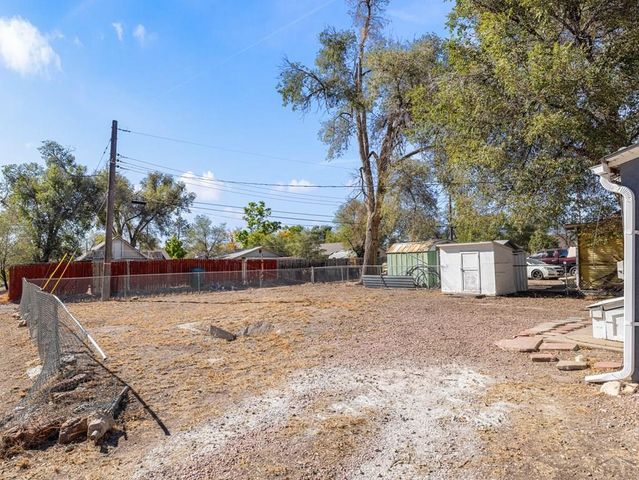 2002 W 15th St, Pueblo, CO 81003