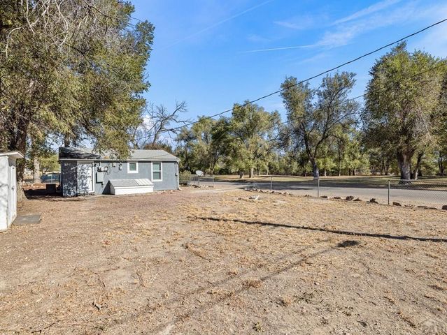 2002 W 15th St, Pueblo, CO 81003