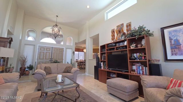 10255 N Carristo Drive, Tucson, AZ 85737