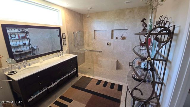 10255 N Carristo Drive, Tucson, AZ 85737