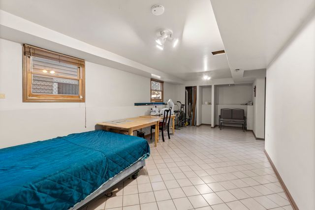 3712 S 52nd Court, Cicero, IL 60804