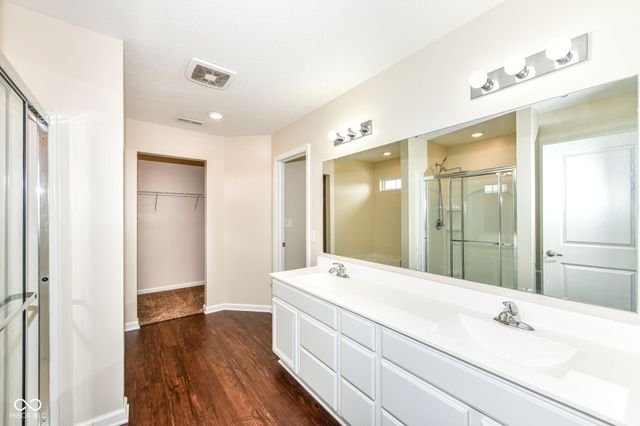 5825 Sheffield Lane, Whitestown, IN 46075