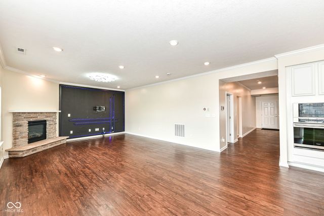 5825 Sheffield Lane, Whitestown, IN 46075