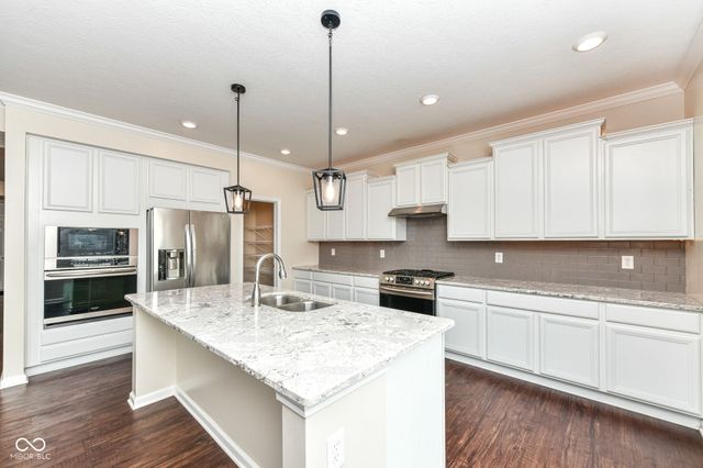 5825 Sheffield Lane, Whitestown, IN 46075