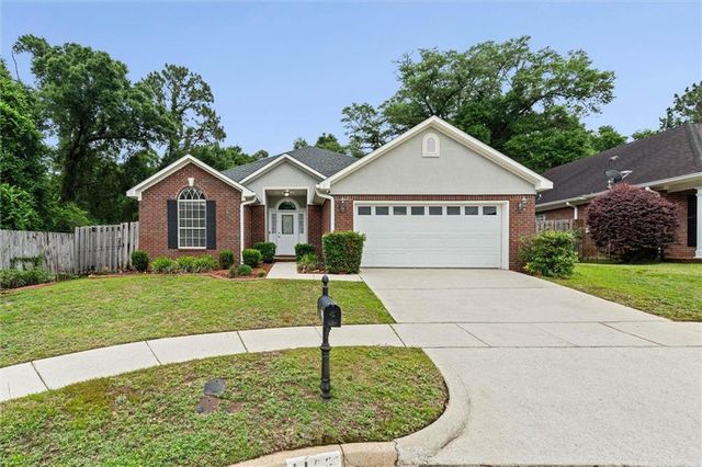 1103 Hillcrest Crossing E, Mobile, AL 36695