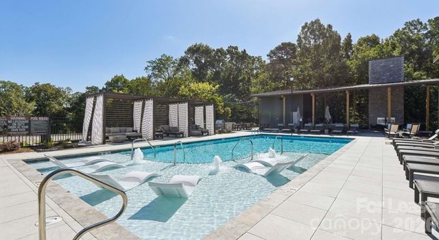 9414 Mallard Creek Road Drake, Charlotte, NC 28262