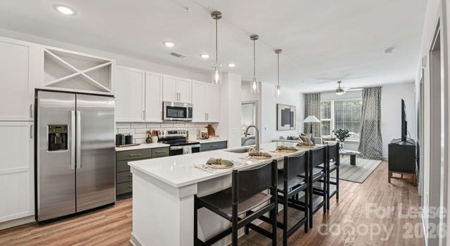 9414 Mallard Creek Road Drake, Charlotte, NC 28262