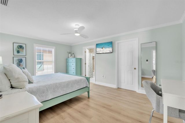 517 42ND STREET, Holmes Beach, FL 34217