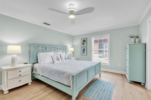 517 42ND STREET, Holmes Beach, FL 34217