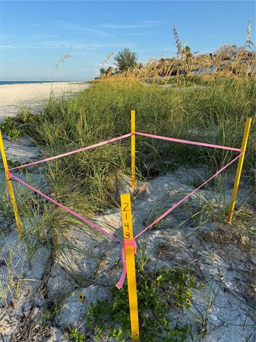 517 42ND STREET, Holmes Beach, FL 34217