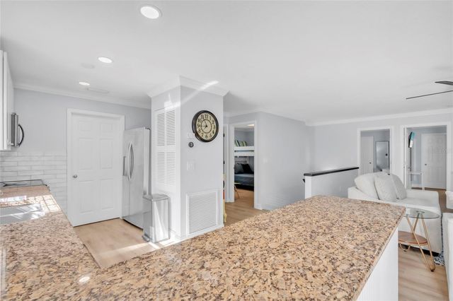 517 42ND STREET, Holmes Beach, FL 34217