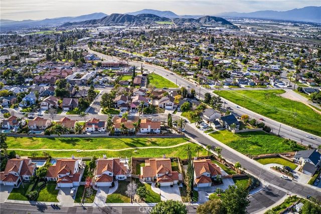 11984 Paradise, Grand Terrace, CA 92313