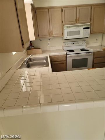 2725 South Nellis Boulevard 1158, Las Vegas, NV 89121
