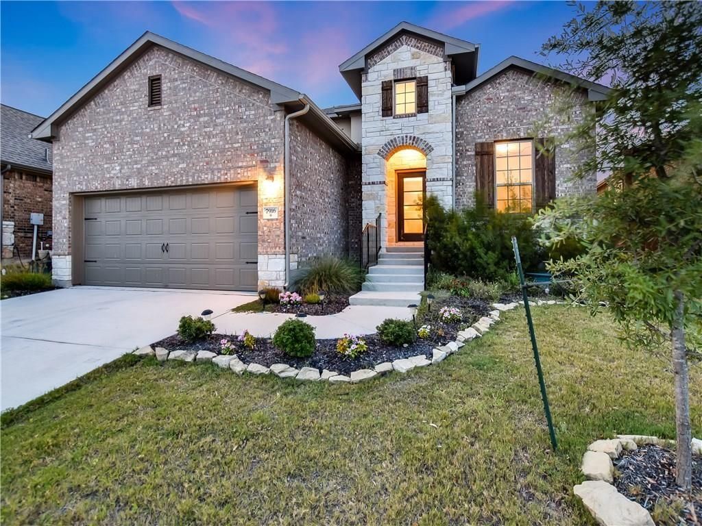 7916 Arbor Knoll CT, Lago Vista, TX 78645