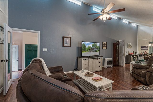 329 Chalet Circle, Murphy, NC 28906