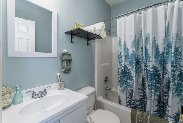 329 Chalet Circle, Murphy, NC 28906