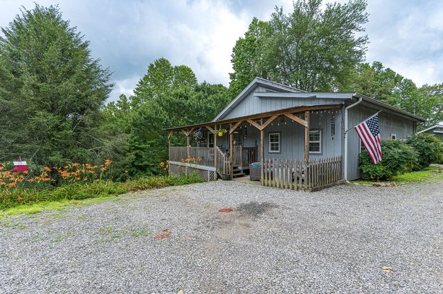 329 Chalet Circle, Murphy, NC 28906