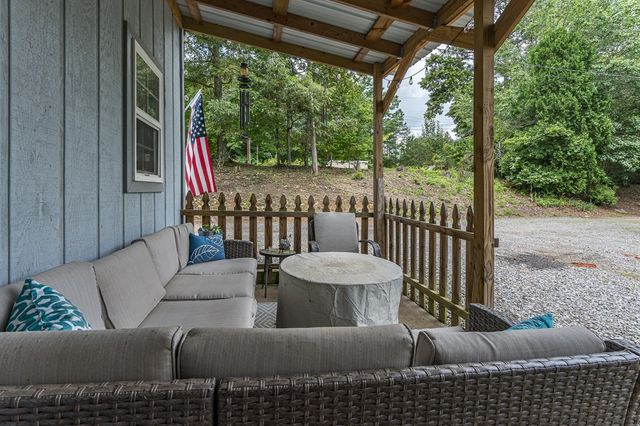 329 Chalet Circle, Murphy, NC 28906