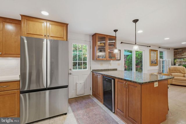 7006 OLD CABIN LN, Rockville, MD 20852