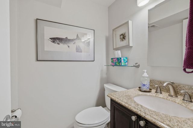 7006 OLD CABIN LN, Rockville, MD 20852