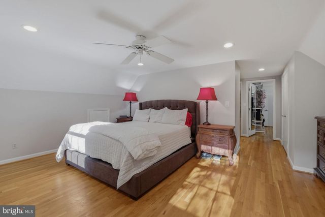 7006 OLD CABIN LN, Rockville, MD 20852