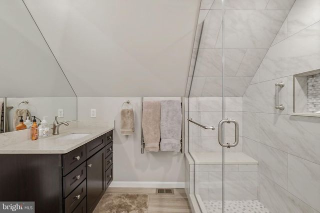 7006 OLD CABIN LN, Rockville, MD 20852