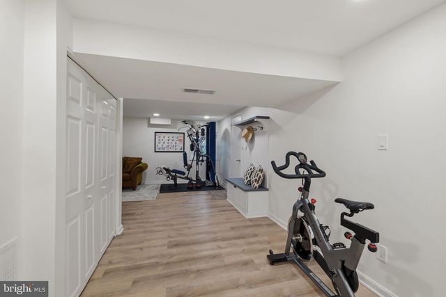 7006 OLD CABIN LN, Rockville, MD 20852