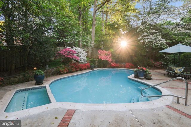 7006 OLD CABIN LN, Rockville, MD 20852