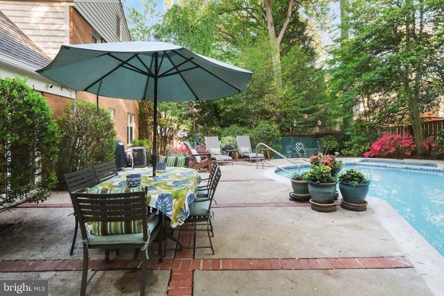 7006 OLD CABIN LN, Rockville, MD 20852