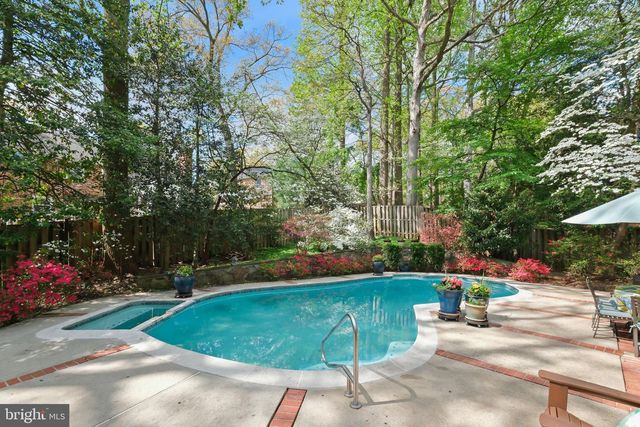 7006 OLD CABIN LN, Rockville, MD 20852