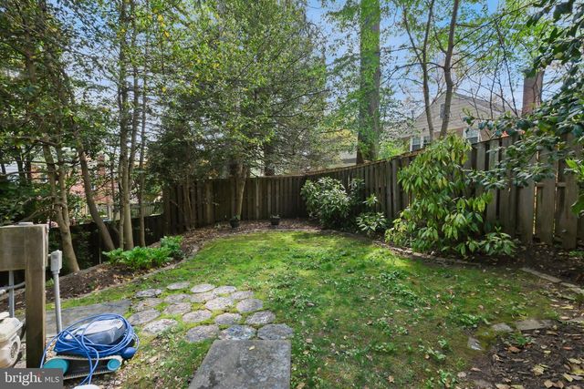 7006 OLD CABIN LN, Rockville, MD 20852