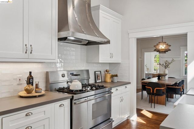 23 23 Monte Avenue, Piedmont, CA 94611