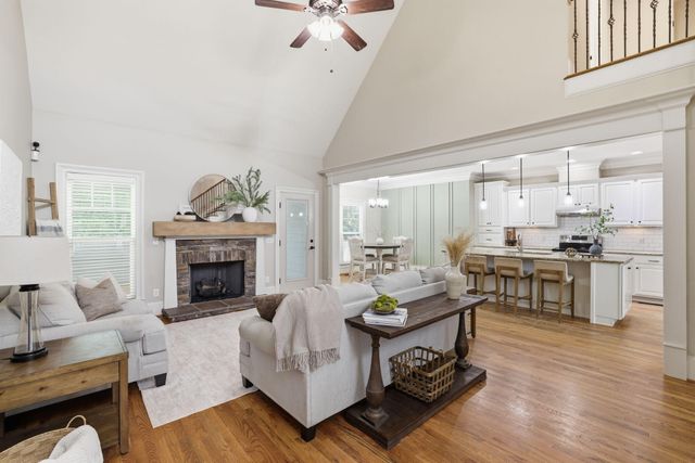 6727 Neville Drive, Ooltewah, TN 37363