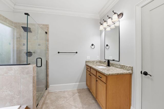 6727 Neville Drive, Ooltewah, TN 37363