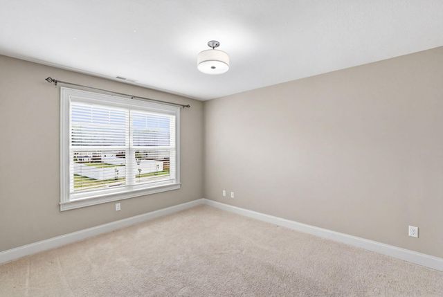 6727 Neville Drive, Ooltewah, TN 37363