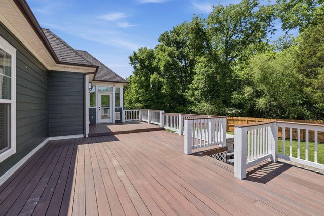 6727 Neville Drive, Ooltewah, TN 37363