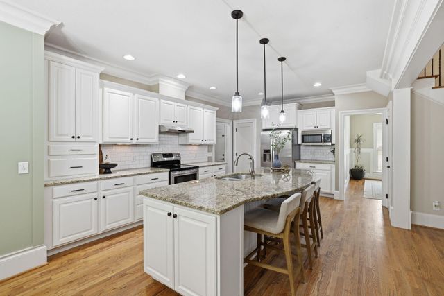 6727 Neville Drive, Ooltewah, TN 37363