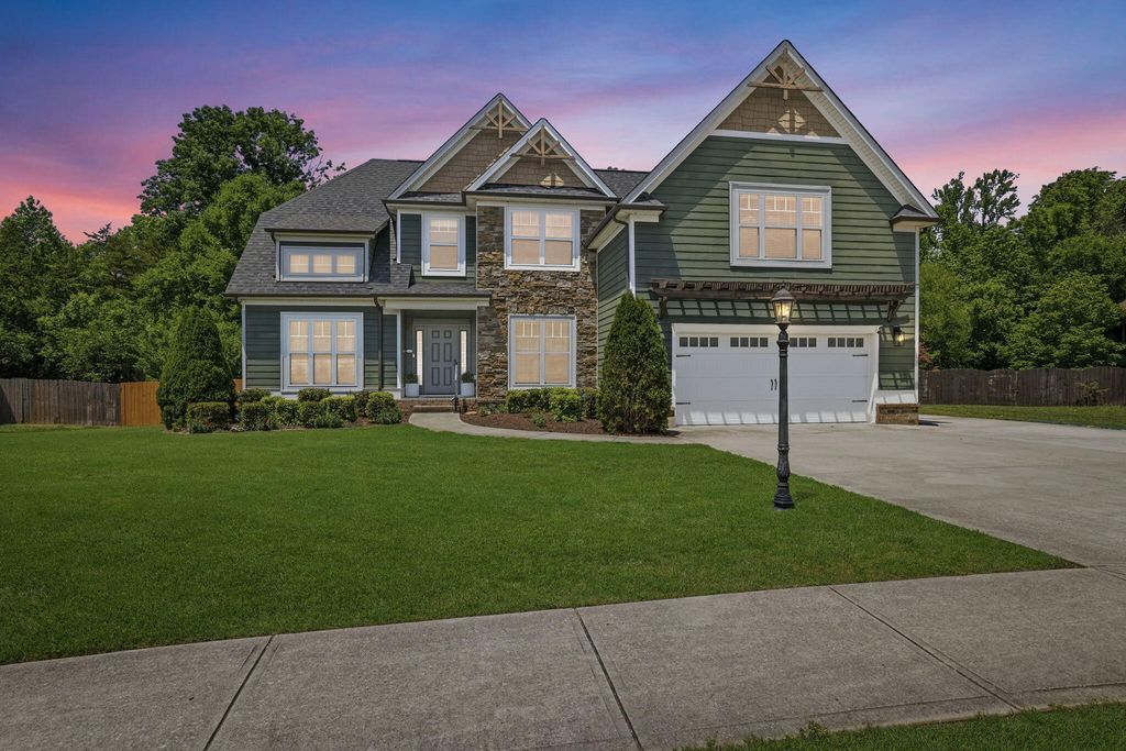 6727 Neville Drive, Ooltewah, TN 37363