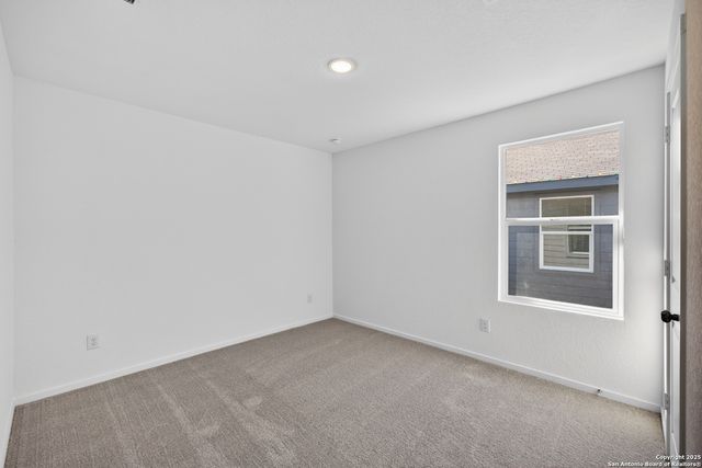 479 Sarah Way, Marion, TX 78124