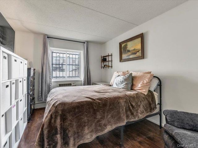 123 Beach 61st Street 82, Arverne, NY 11692