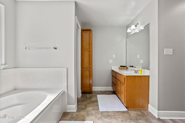 131 Dogwood Lane, Pass Christian, MS 39571