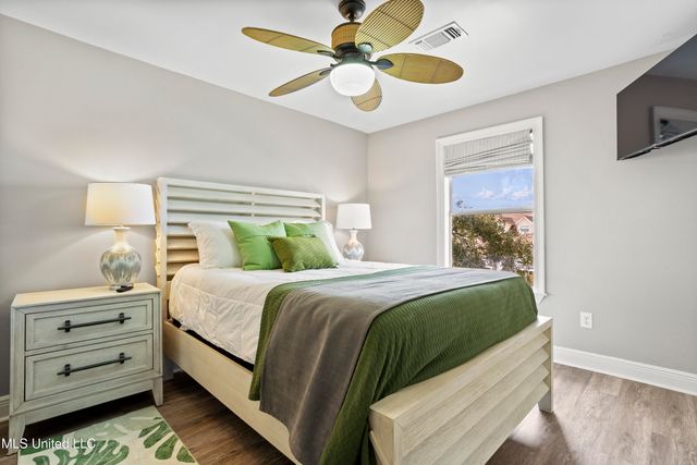 131 Dogwood Lane, Pass Christian, MS 39571