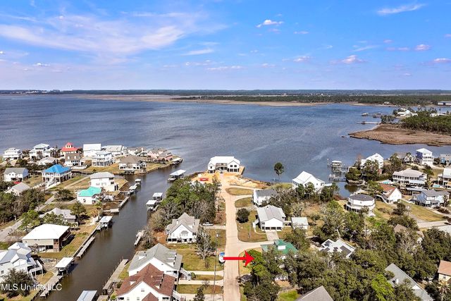 131 Dogwood Lane, Pass Christian, MS 39571