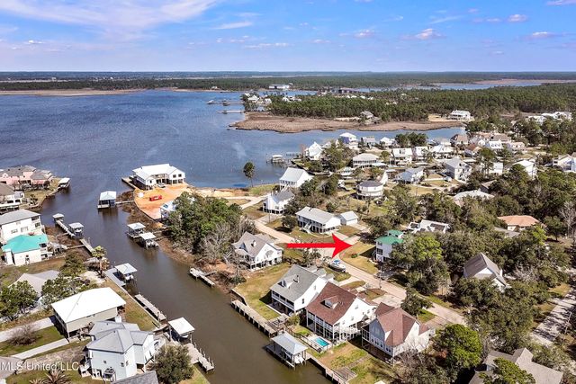 131 Dogwood Lane, Pass Christian, MS 39571