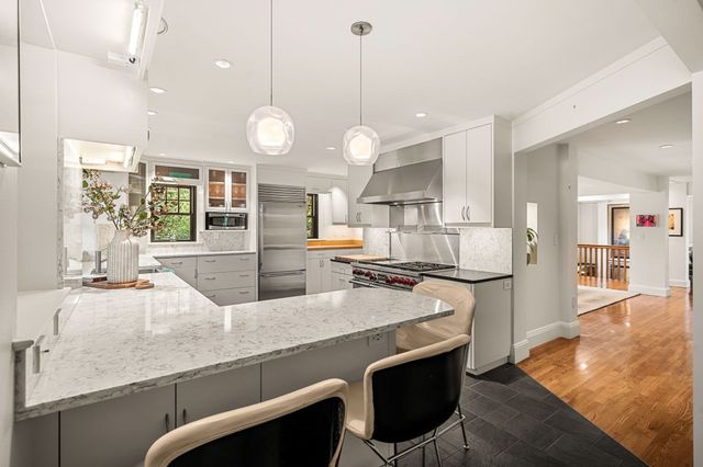 67 Hyslop Rd, Brookline, MA 02445