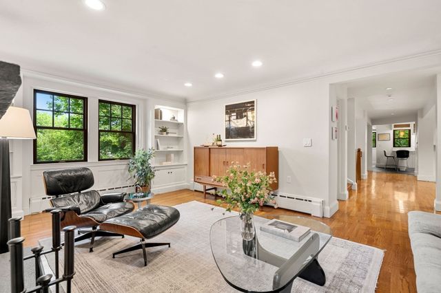 67 Hyslop Rd, Brookline, MA 02445