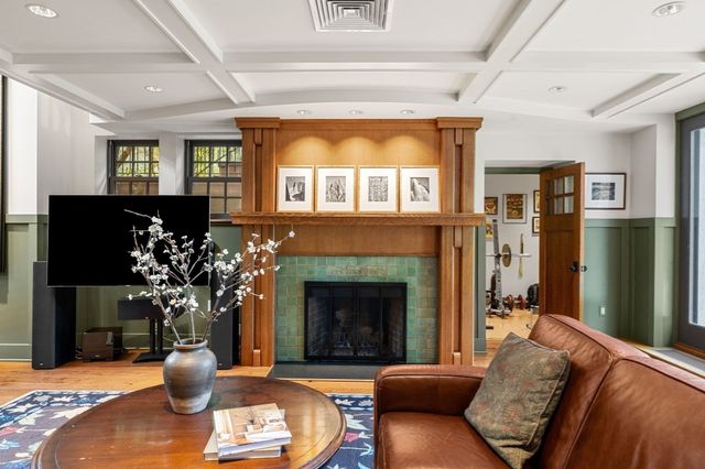 67 Hyslop Rd, Brookline, MA 02445