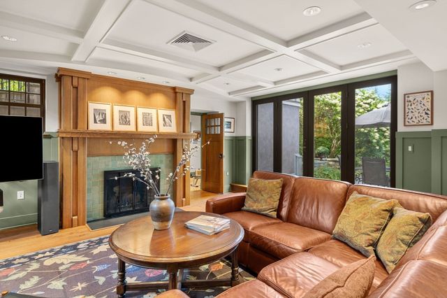 67 Hyslop Rd, Brookline, MA 02445