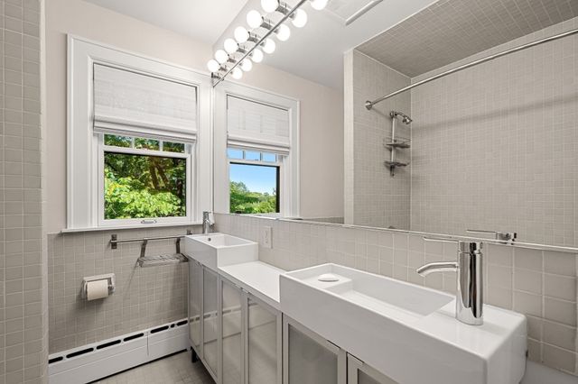 67 Hyslop Rd, Brookline, MA 02445
